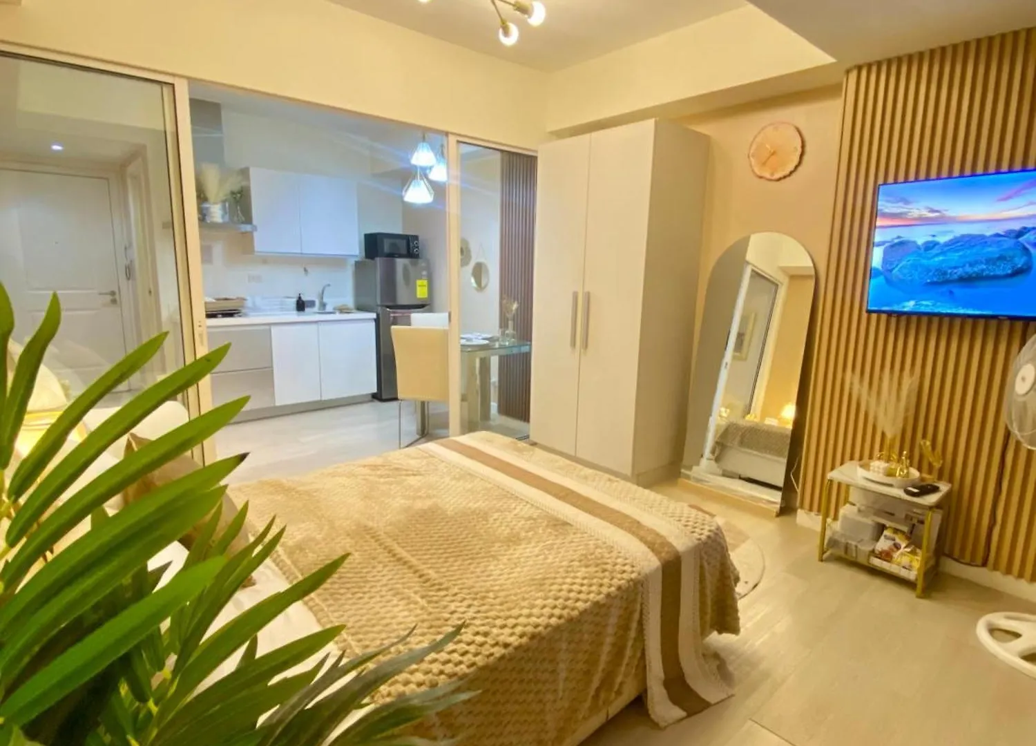 Azure Staycation Ph 1503 Manila