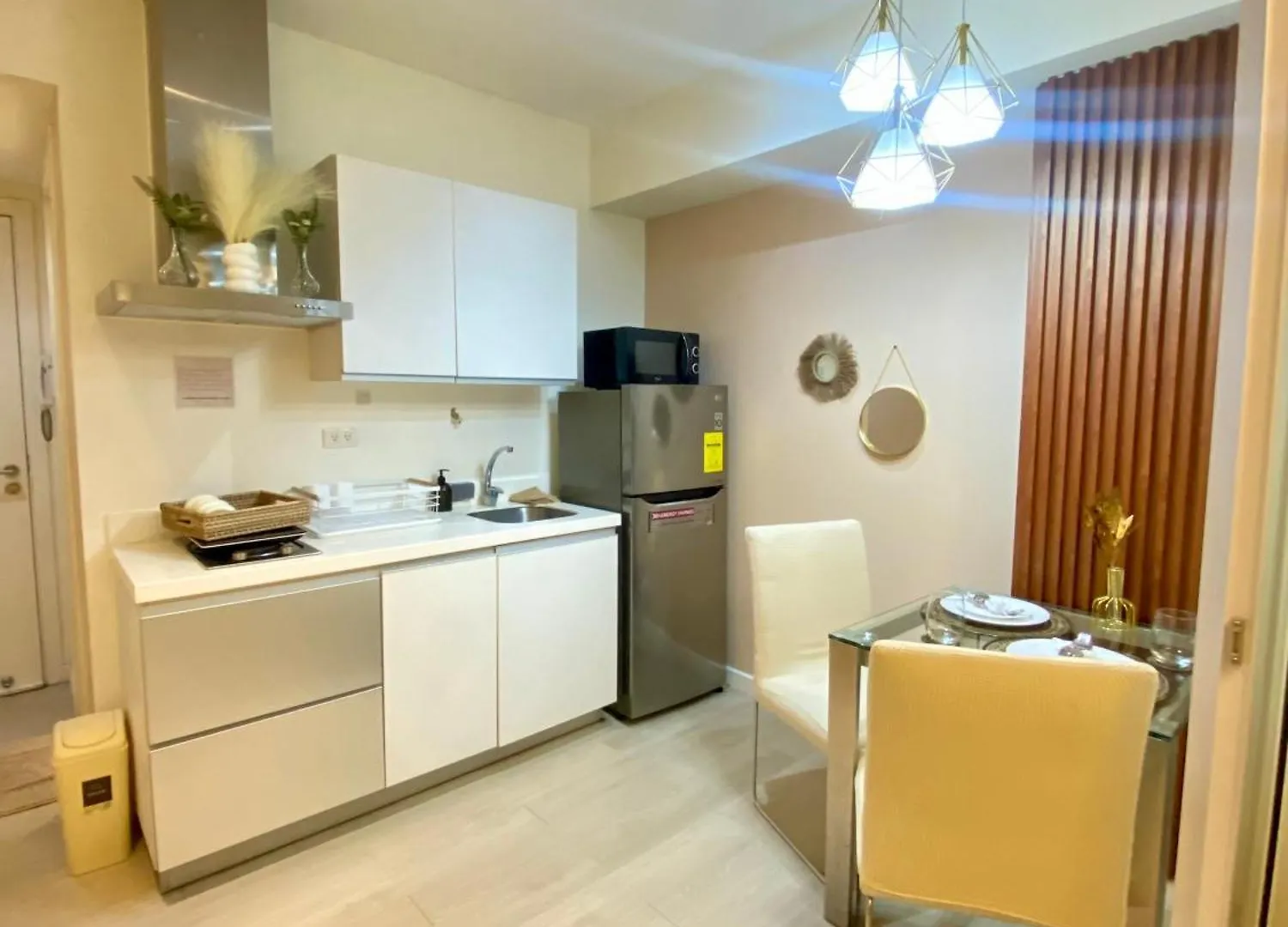 Azure Staycation Ph 1503 Manila