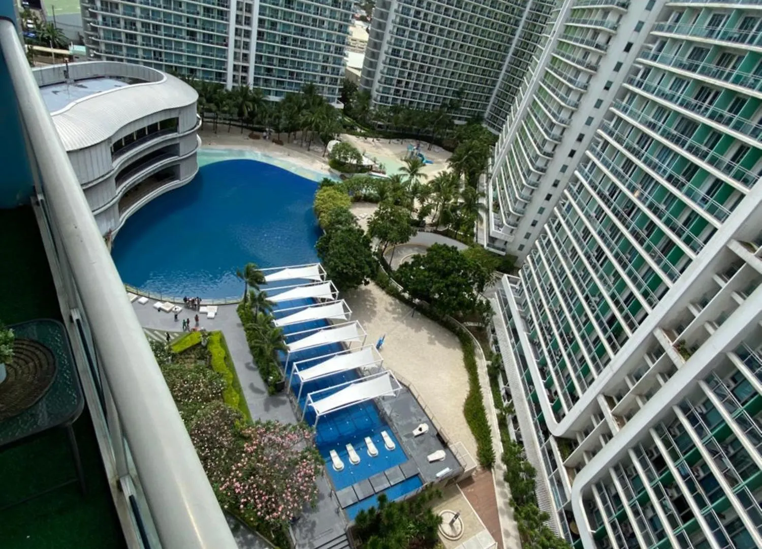 Hotel Azure Staycation Ph 1503 Manila